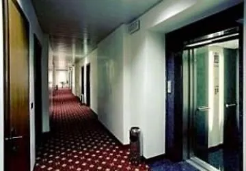 فندق Adria ميستر